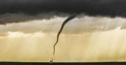 Mơ thấy lốc xoáy là điềm báo lành hay dữ?