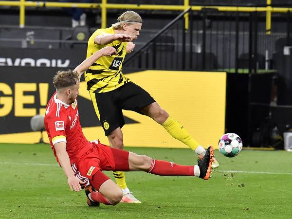 Tin thể thao 22/4: Dortmund tuyên bố không bán Haaland