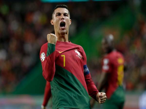 Tin bóng đá 27/3: Ronaldo tiếp tục nâng cao thành tích ở ĐTQG