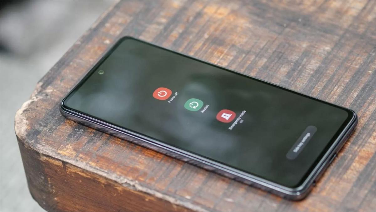 Tắt nguồn điện thoại hoàn toàn