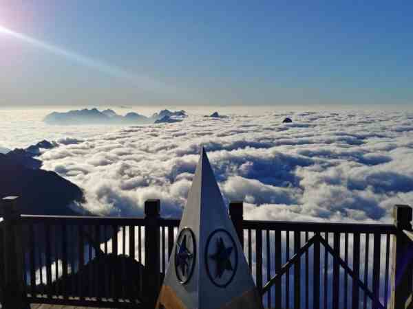 Lý do đỉnh fansipan là điểm đến không thể bỏ qua Lý do đỉnh fansipan là điểm đến không thể bỏ qua