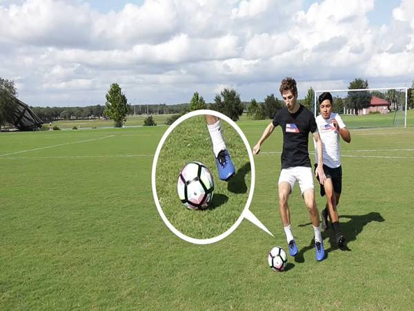 Hướng dẫn thực hành cách bẻ lái bóng cho cầu thủ trẻ
