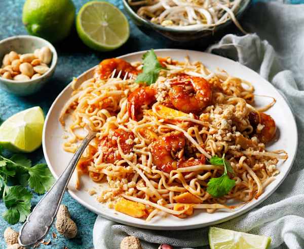 Săn lùng 5 món ăn đường phố Thái Lan “ngon quên lối về” 