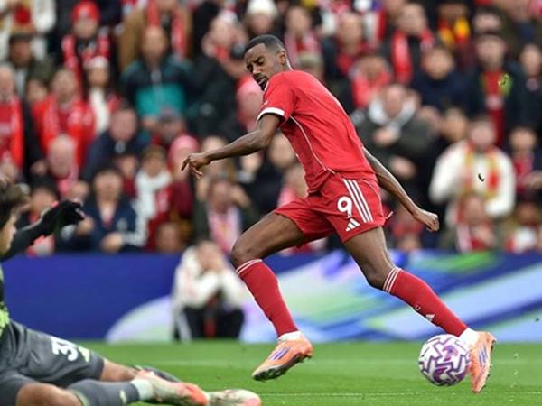 Phong cách thi đấu của  Alexander Isak